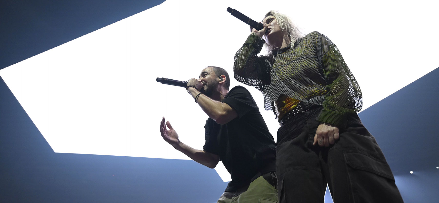 Are You Sure This Is Linkin Park? Fans Claim New Song Sounds Like Paramore! 🎸