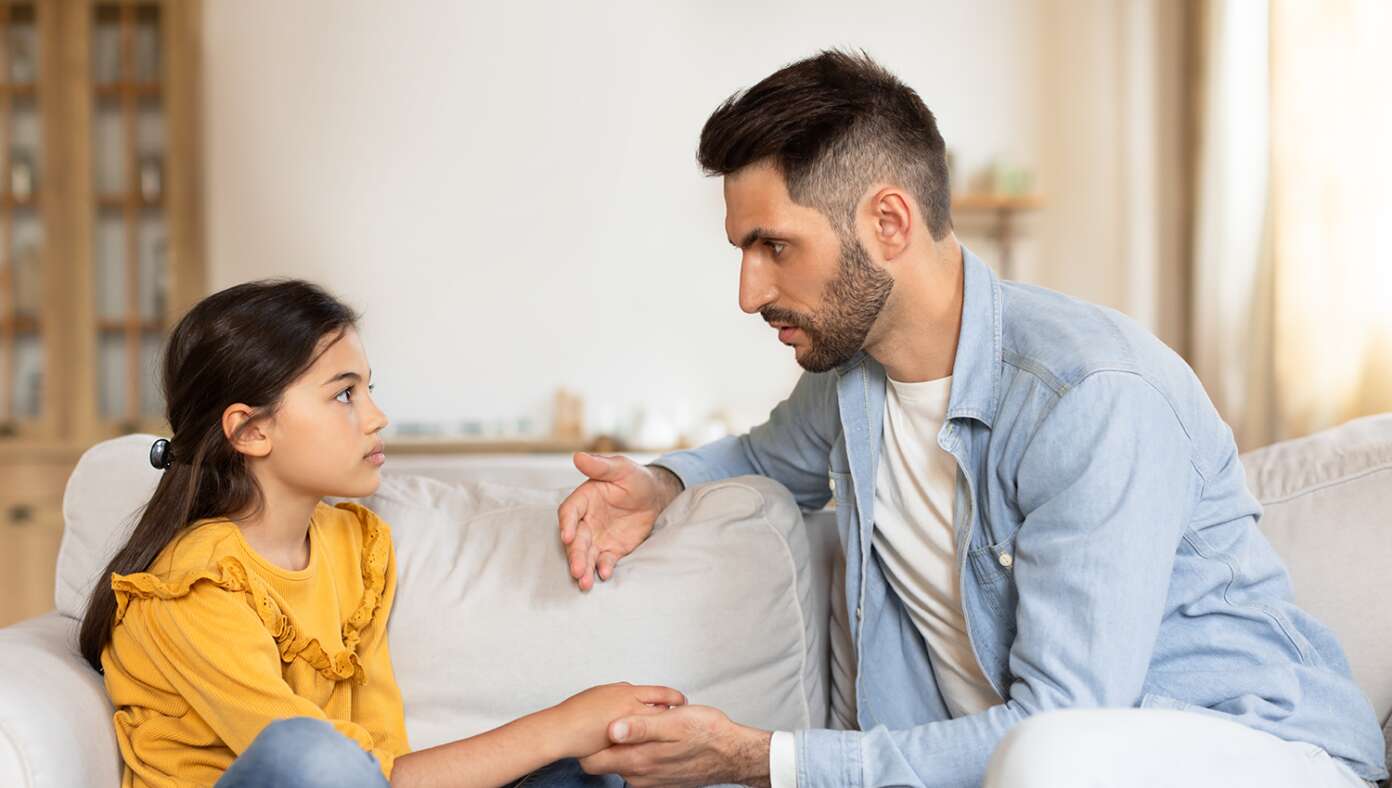 Dad Gently Informs Daughter He Spent Her College Fund On A Single Little Bacon Cheeseburger At Five Guys