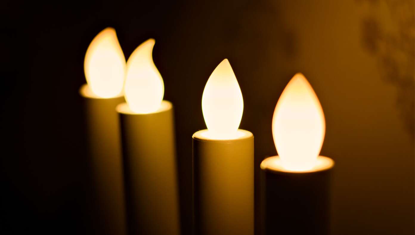 HERESY: Church Passes Out LED Candles For ‘Silent Night’