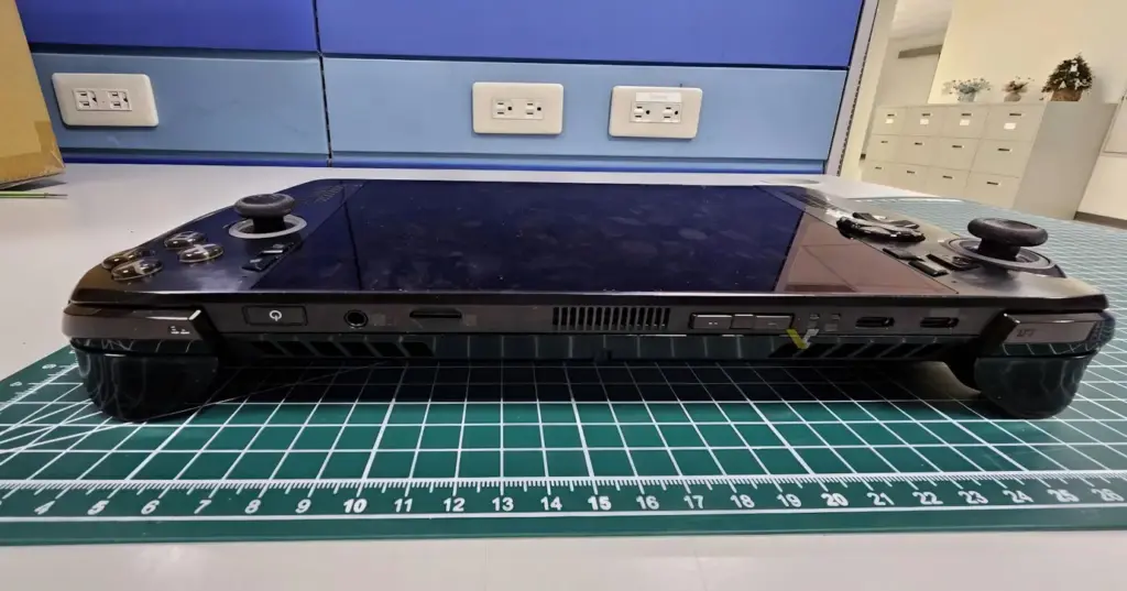 ROG ALLY 2 BLACK 1