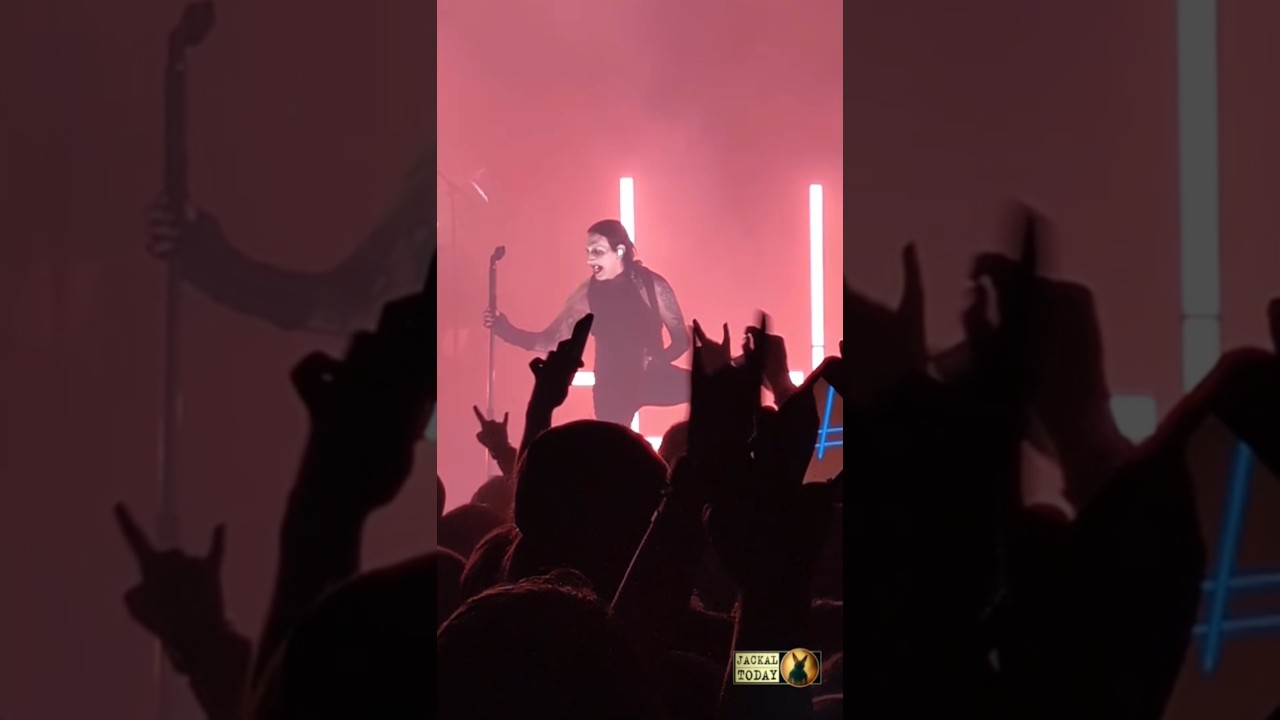 Marilyn Manson in Charlotte, NC (05/16/2025) — «Disposable Teens»