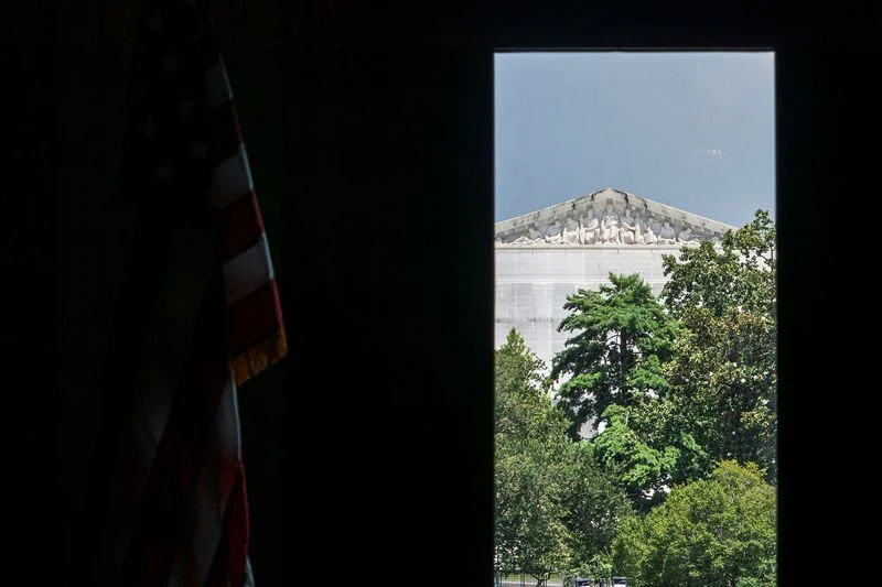Supreme Court Justices Gear Up to Greenlight Unlimited Moolah Mania in Campaigns