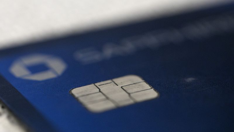 JPMorgan Sapphire Card: Now 45% More Expensive to Impress People You Don't Even Like