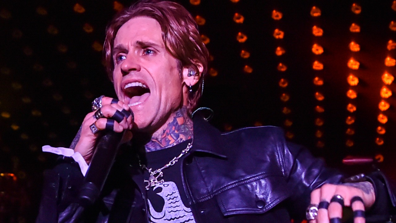 BUCKCHERRY’s JOSH TODD: Sober? More Like Sobering-ly Boring, Am I Right?