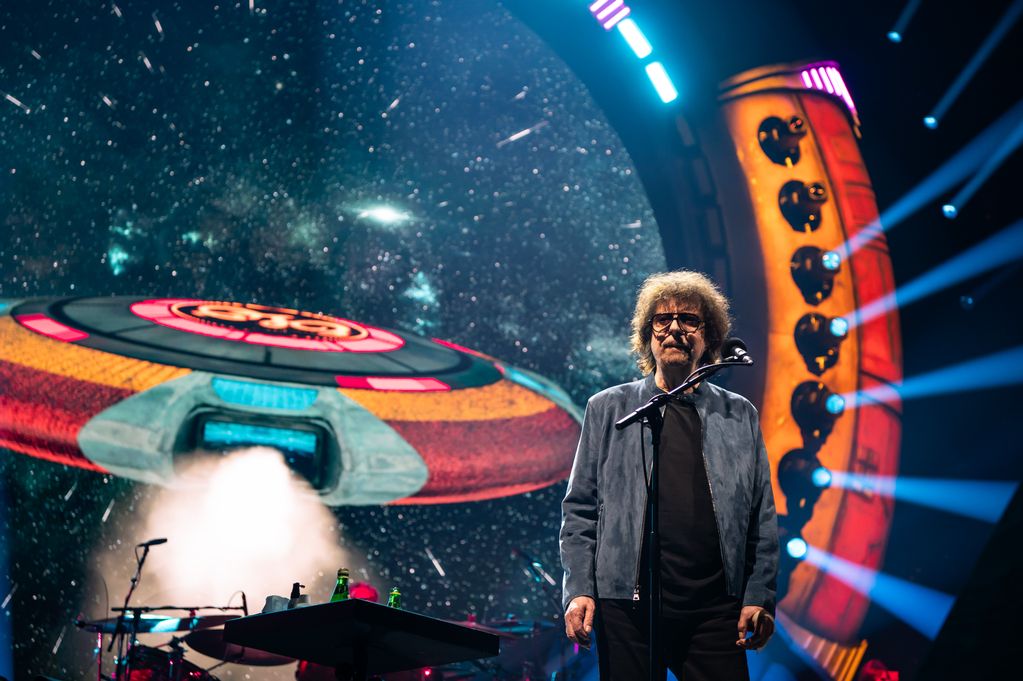 ELO Cancels ‘Final’ Concert AGAIN, Guess Jeff Lynne Found Another Reason to Dodge Fans