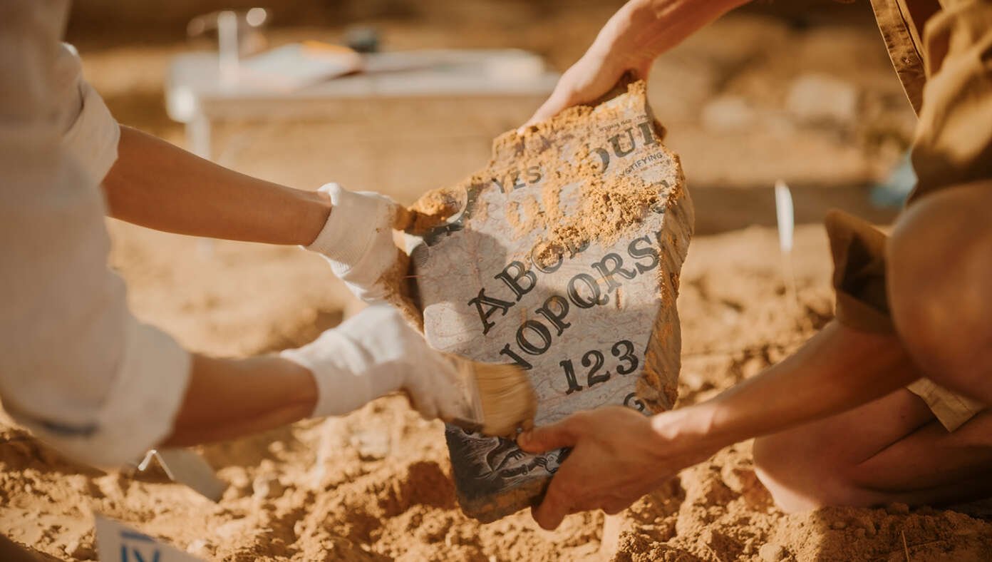Archaeologists Discover King Saul's Ouija Board