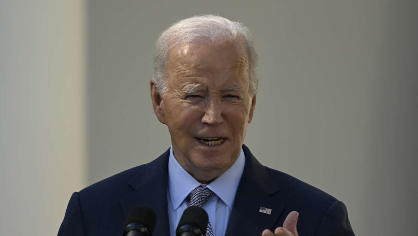 Biden Excited to See What Autopen Comes Up With For His Memoir