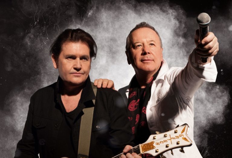 Simple Minds colour portrait Charlie Burchill Jim Kerr c Paul Cox 2018 e1531838468680 768x523