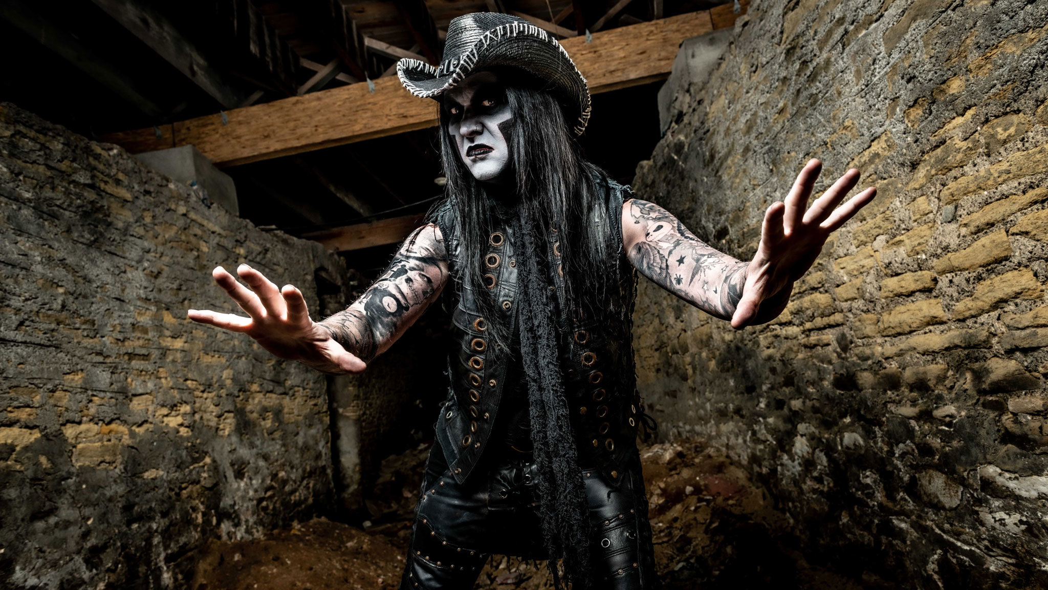 WEDNESDAY 13 Proves Funerals Can Be a Blast With New “Rotting Away” Music Video