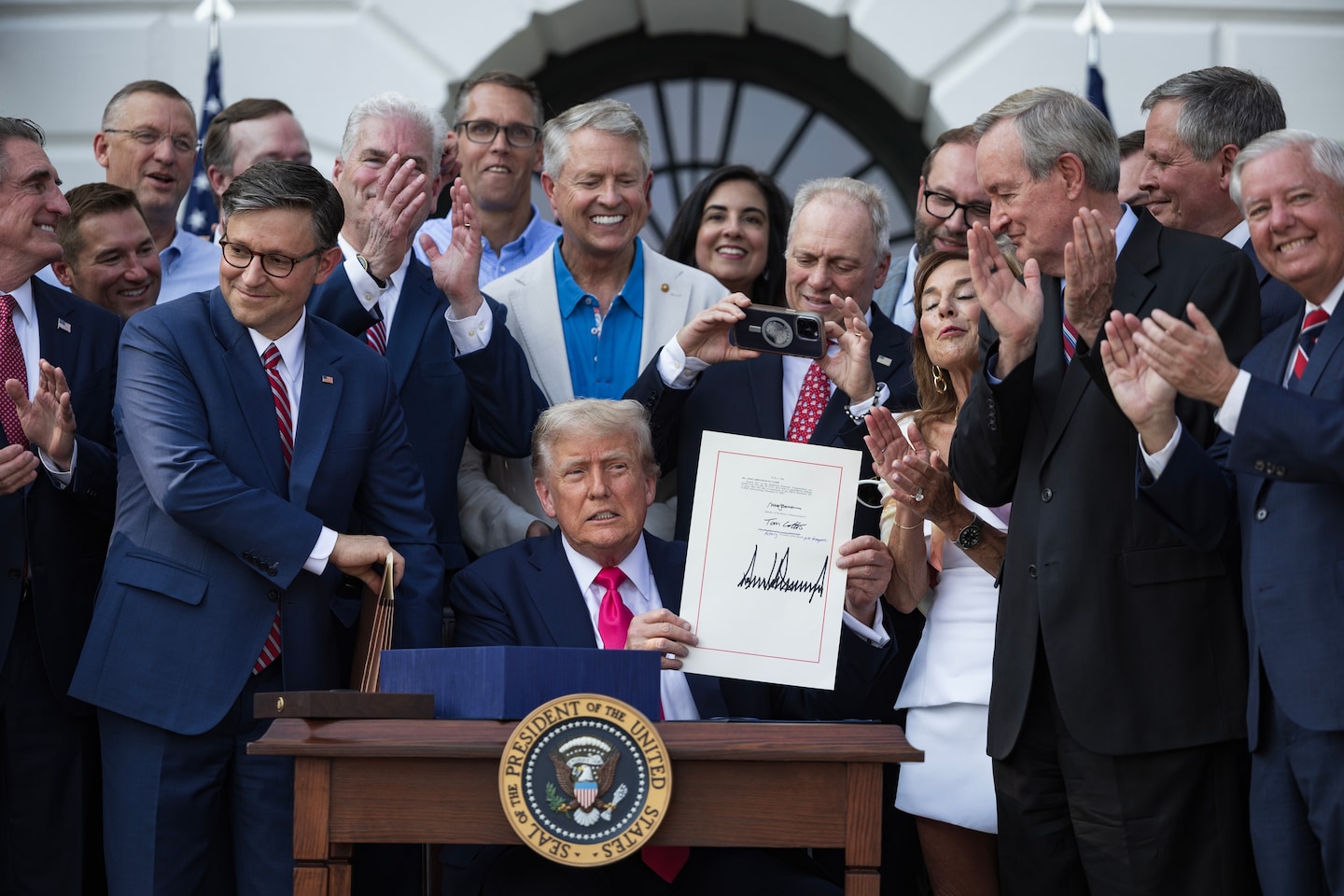 Tax-Free Tip Bonanza, Medicaid Schm-edica: GOP’s Hilarious Attempt to Hawk Trump’s “Landmark” Law