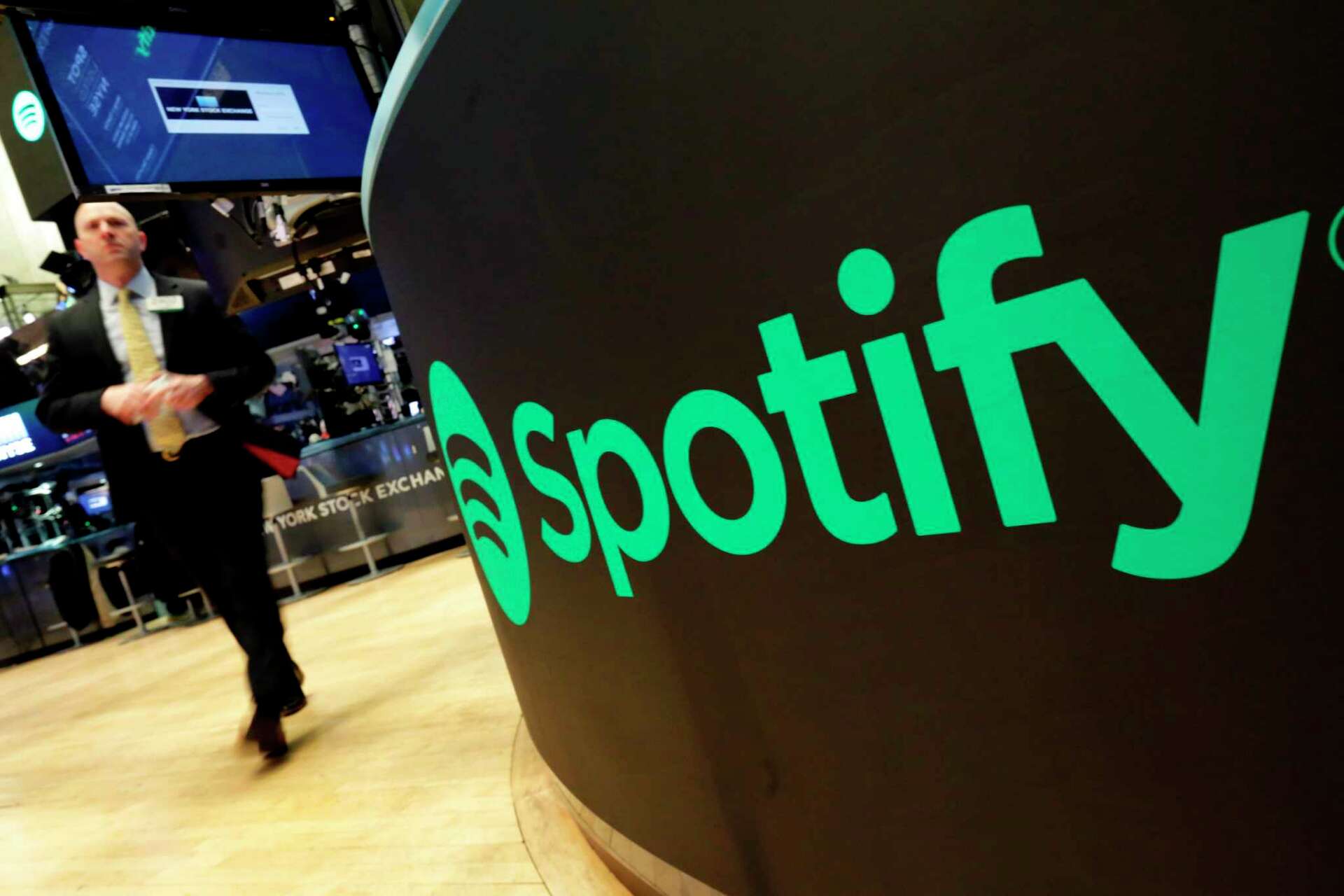 The Biggest PR Stunt of 2025: Broke Musicians Are Fleeing Spotify Just So You’ll Finally Hear of Them