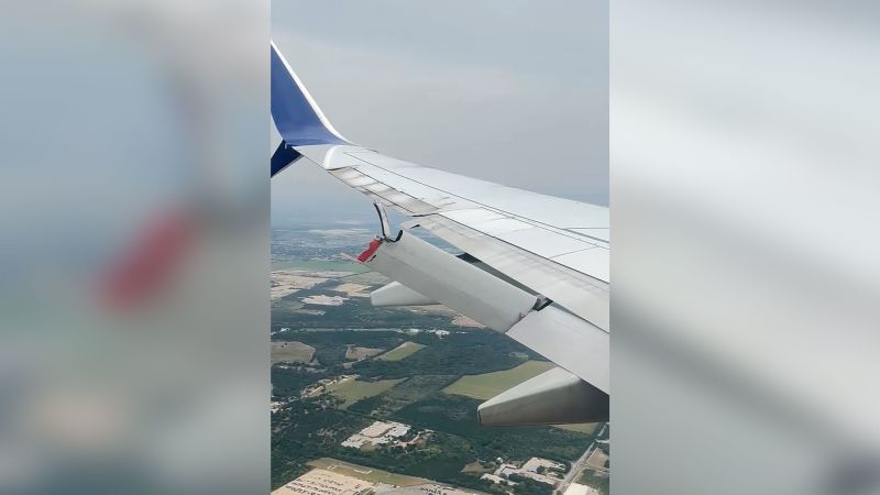 Delta’s 737 decides to shed some weight mid-air, blames turbulence