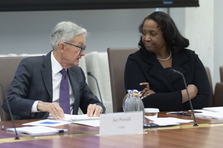 Lisa Cook: First Fed Governor to Get the Boot? (Thanks, Prez!) | CNN Business