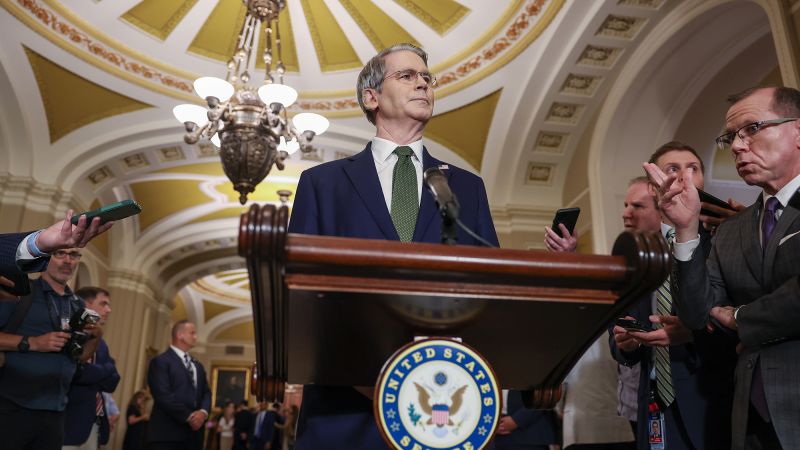 Trump Thinks This Guy Isn’t Cool Enough to Run the Fed, Loser