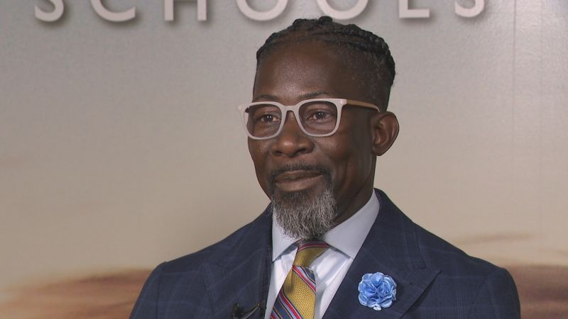 Iowa Gives Schools Superintendent the Boot After ICE Showed Up to the Party and Asked for His Papers LOL