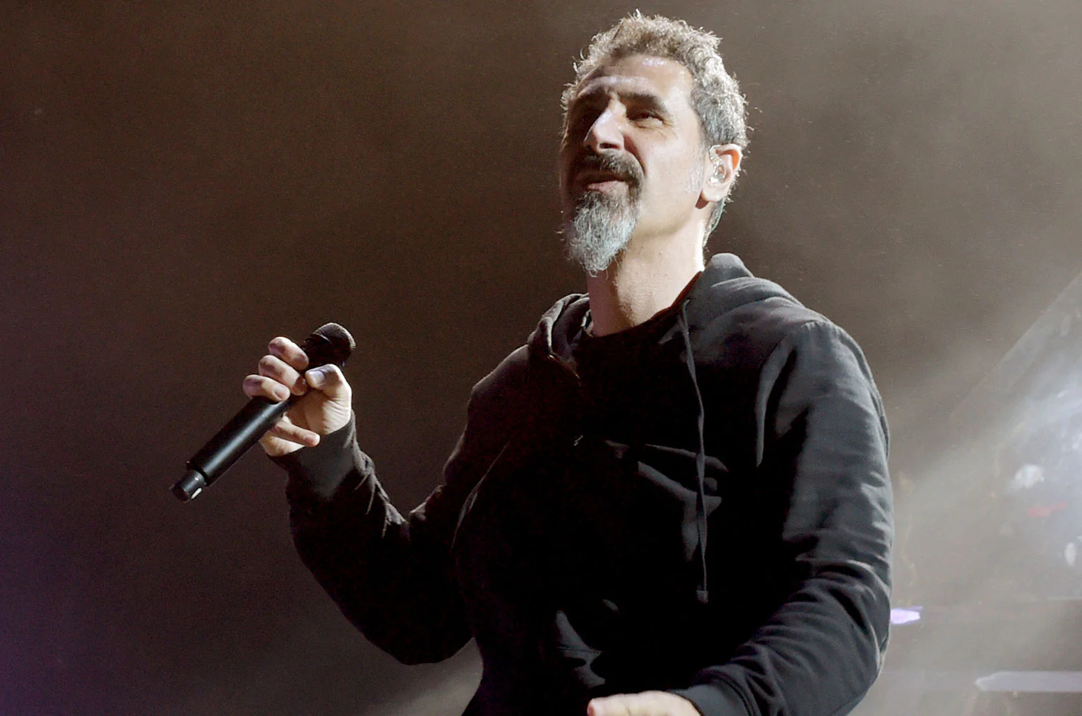 SERJ TANKIAN Releases Music Video for Utterly Predictable ‘I’m Counting On You’ off Shockingly Original ‘Covers, Collaborations & Collages’ Album