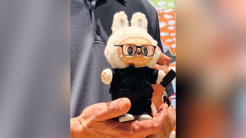 Apple’s Tim Cook Gets Bootleg Baby Toy, Is This Peak Design Now
