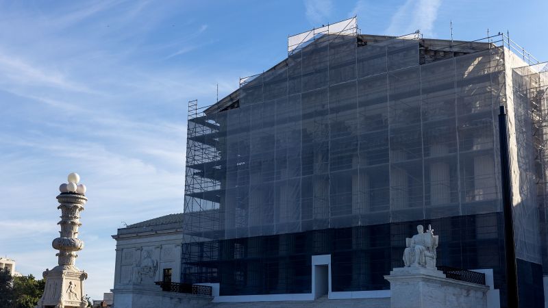 Justices to Mull Over Whether Druggies Should Pack Heat, Because What Could Possibly Go Wrong