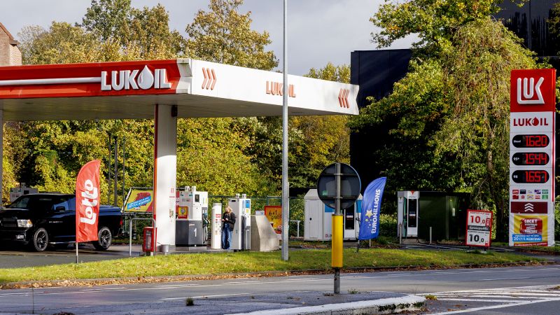 Lukoil Dumps Foreign Junk on Some Guy Named Gunvor, LOL