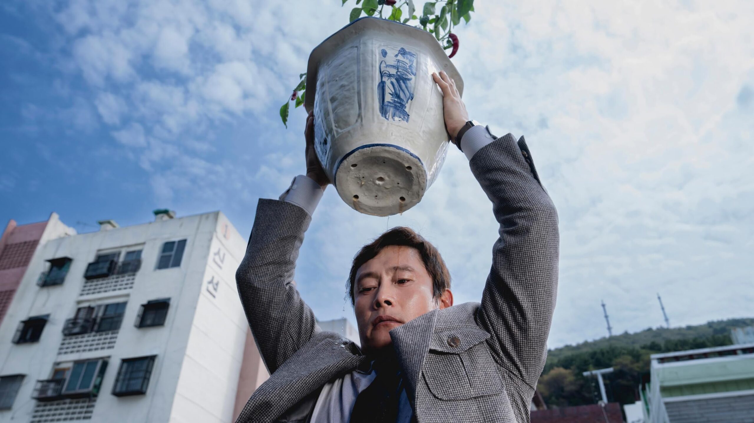 Park Chan-wook’s “No Other Choice” Trailer: Prepare to Have Your Mind Slightly Bent (Maybe)