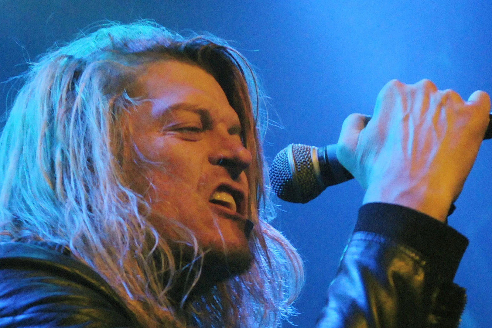 PUDDLE OF MUDD Dumps New Single ‘Monsters,’ Proving They Still Exist