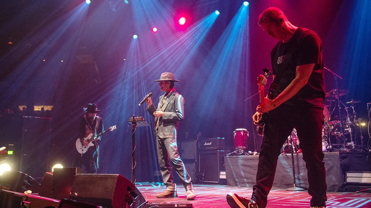JANE’S ADDICTION: ‘We Have Convened One Final Time To Scream Into The Void And Maybe Hug It Out’