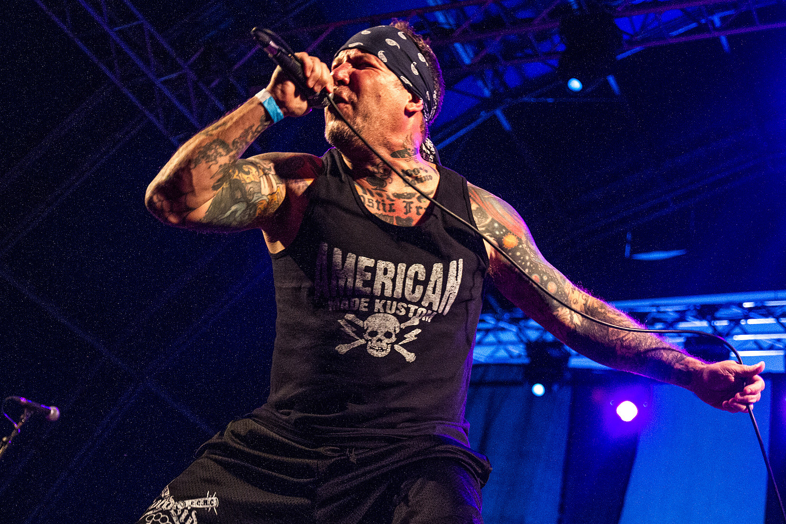 AGNOSTIC FRONT’s ROGER MIRET Ignores Critics Like His Neighbor’s BBQ Smoke—Just Pretends It Doesn’t Exist