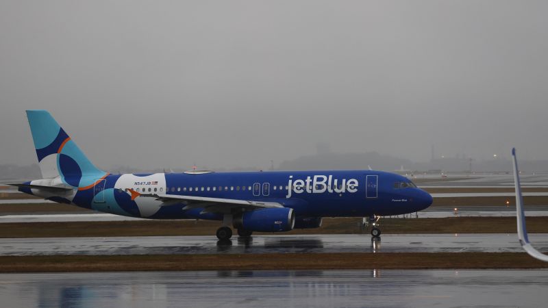JetBlue Plane Had an Almost-Kiss with US Air Force Jet Over Venezuela