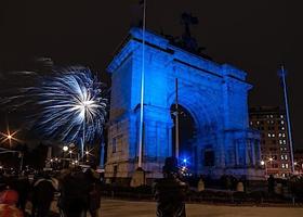 Prospect Park Says “Bon Voyage 2025” With Explosive Confetti and Apathetic Pigeons