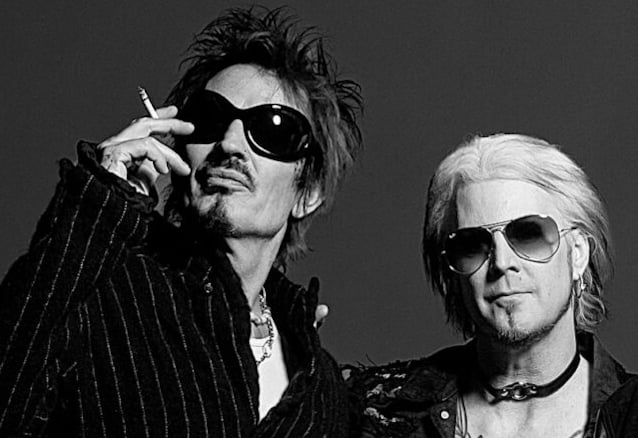 Tommy Lee Gushes Over John 5: Guitar God or Just Really, Really Flammable