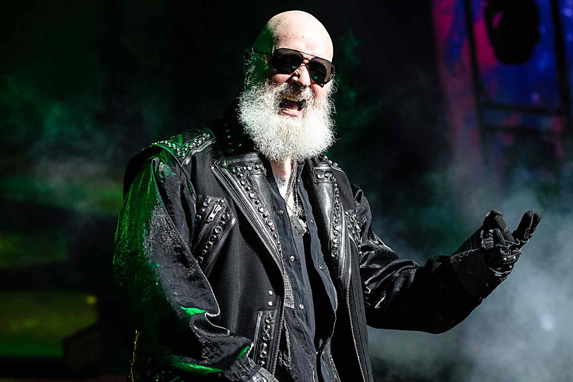 ROB HALFORD Hits 40 Years Without Booze Because Apparently Even Metal Gods Get Tired of Headbanging Into Walls