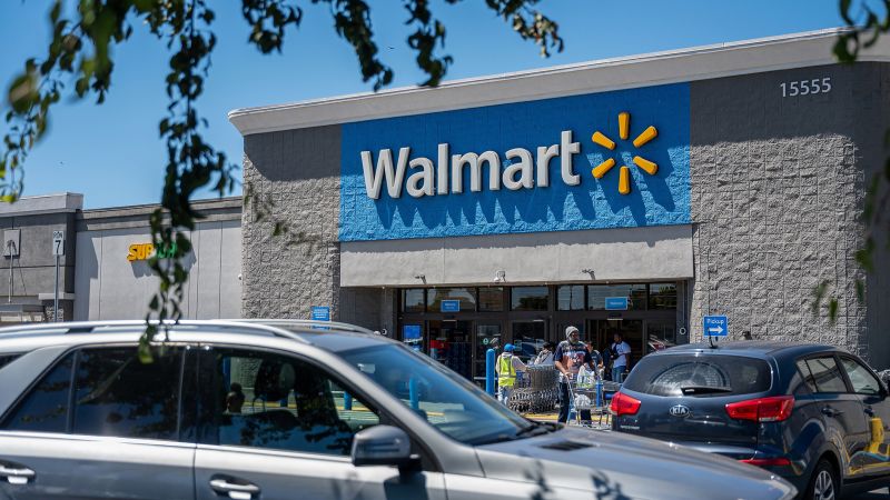 Trump Again Cries Wolf Over Walmart’s Imaginary 250-Store Apocalypse in California