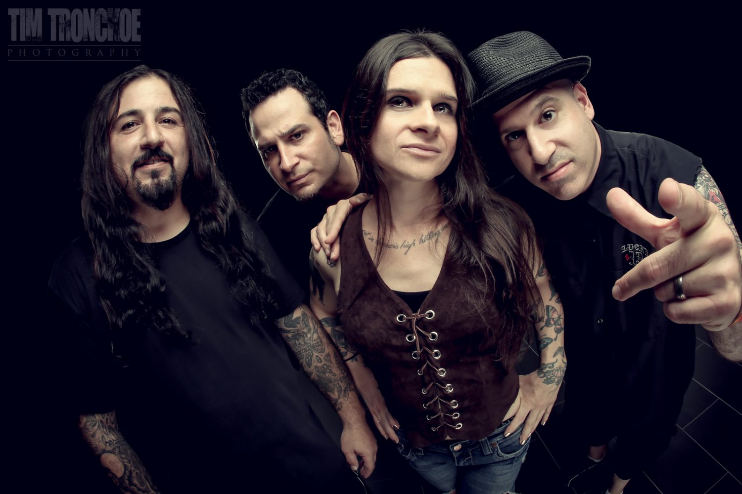 LIFE OF AGONY Turns ‘Don’t You (Forget About Me)’ Into A Post-Grunge Funeral March For Bender’s Soul