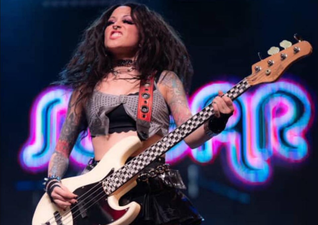 Watch: KITTIE’s Stand-In Bassist RACHEL GONZALES Steals the Show on ‘ShipRocked’ Cruise – Because Original Bassists Are So Last Year!
