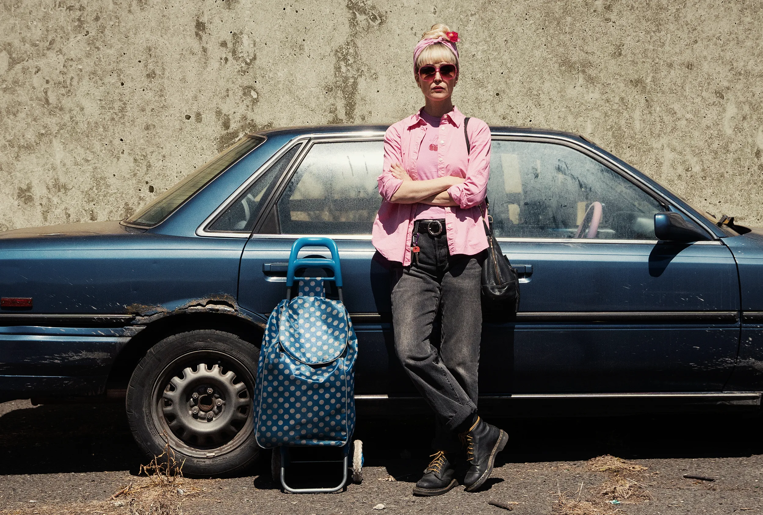Rose Byrne’s Epic Car Heist: The Trailer Where She’s the One Getting Towed