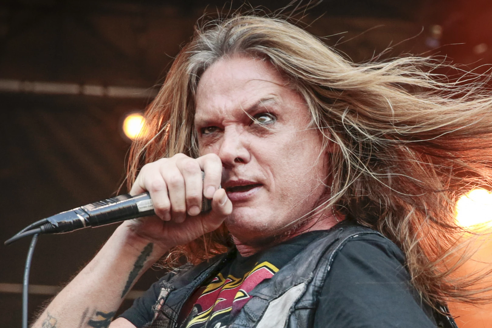 SEBASTIAN BACH DENOUNCES A.I.: ‘I’LL SERVE YOU REAL STUPIDITY, NOT FAKE SMARTNESS’