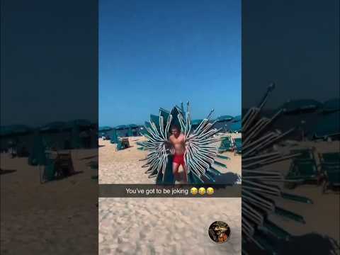 Bro looked like peacock 🦚 😂😂