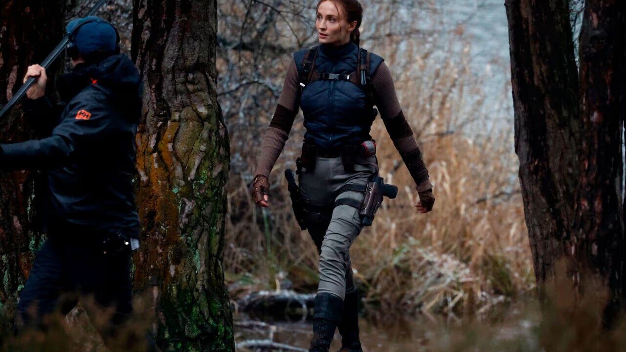 Sophie Turner Channels Her Inner Tomb Raider In Hilariously Gritty New Set Snaps