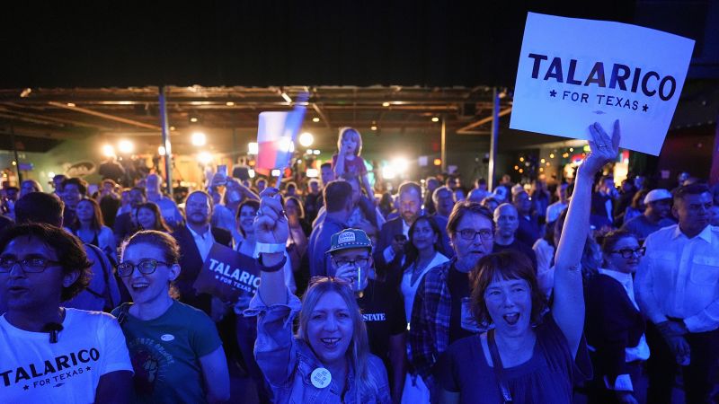 Democrats in Texas Go Wild, Shatter Turnout Records Like It’s a Black Friday Sale