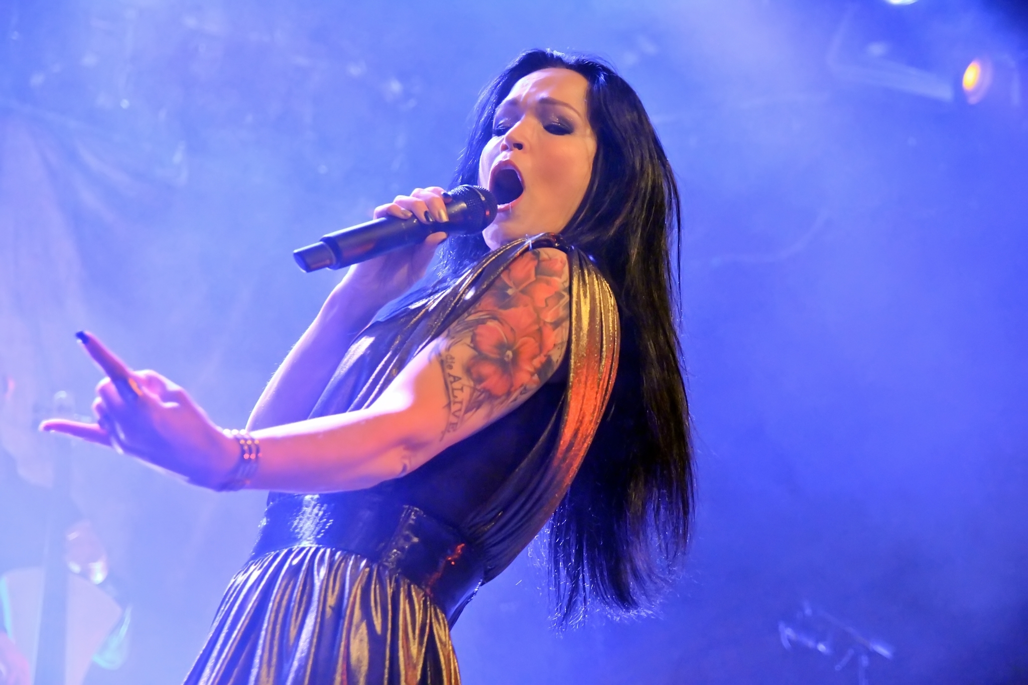 TARJA TURUNEN Suddenly Develops Sudden Case Of Sensitive Ears Can’t Stand Listening To Her Own Legendary Vocals On Early NIGHTWISH Albums