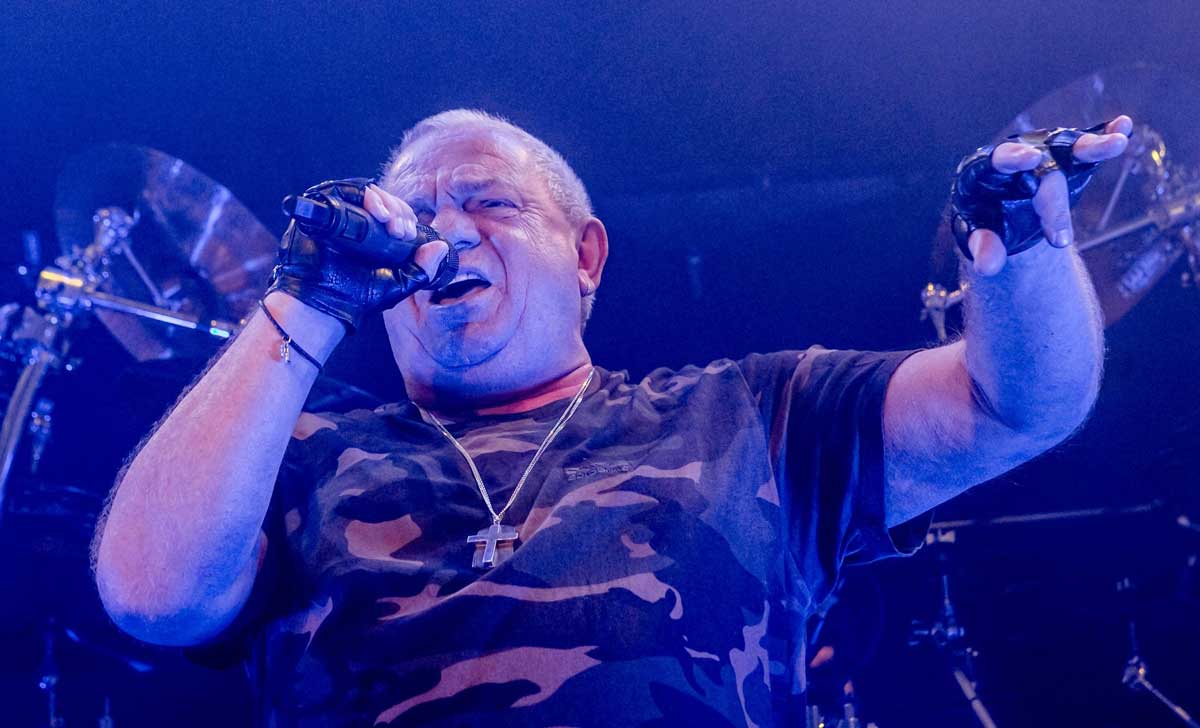 UDO DIRKSCHNEIDER Literally Begs You to Film His Entire Show on Your Phone So He Can Finally Get Some Decent Footage for His Next Concert DVD