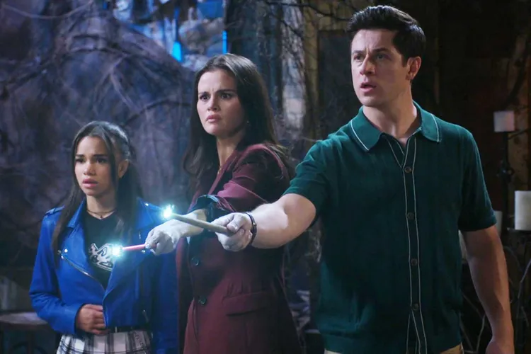 Wizards Beyond Waverly Place Finally Decides to Stop Torturing Us with Bad Magic After Season 3
