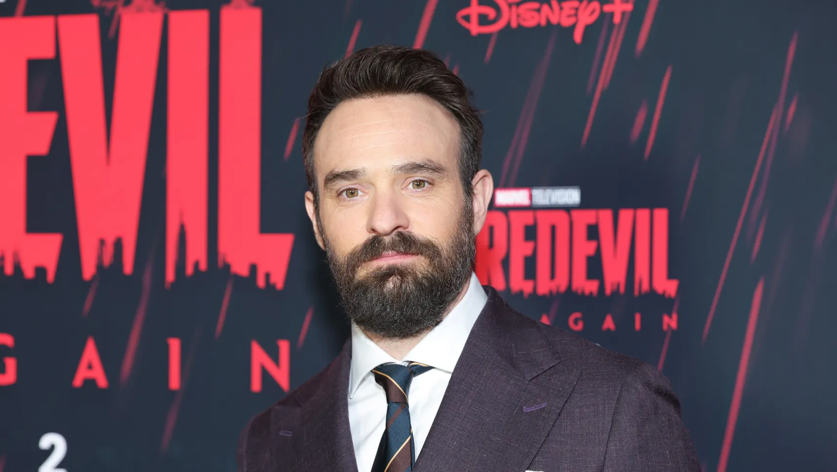 Daredevil Actor Charlie Cox Finally Figures Out How To Use a Controller and Plays Clair Obscur Expedition 33 Gets Absolutely Destroyed