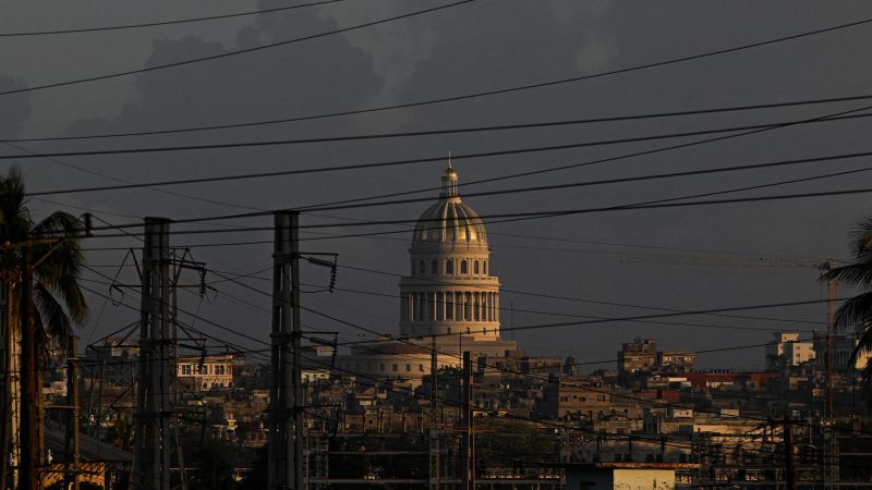 Traitors fawn over communist Cuba, how pathetic and stupid
