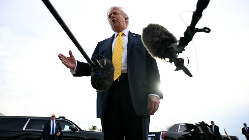 Fake news caught lying about Trump again obviously