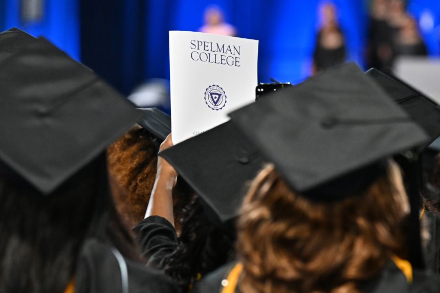 Liberal ladies somehow manage to share single valedictorian title