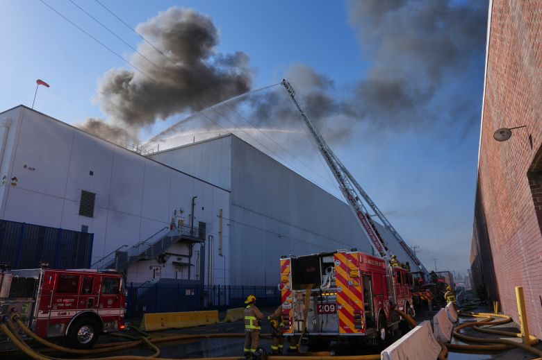 Liberal LA Mayor declares emergency over minor warehouse fire obviously