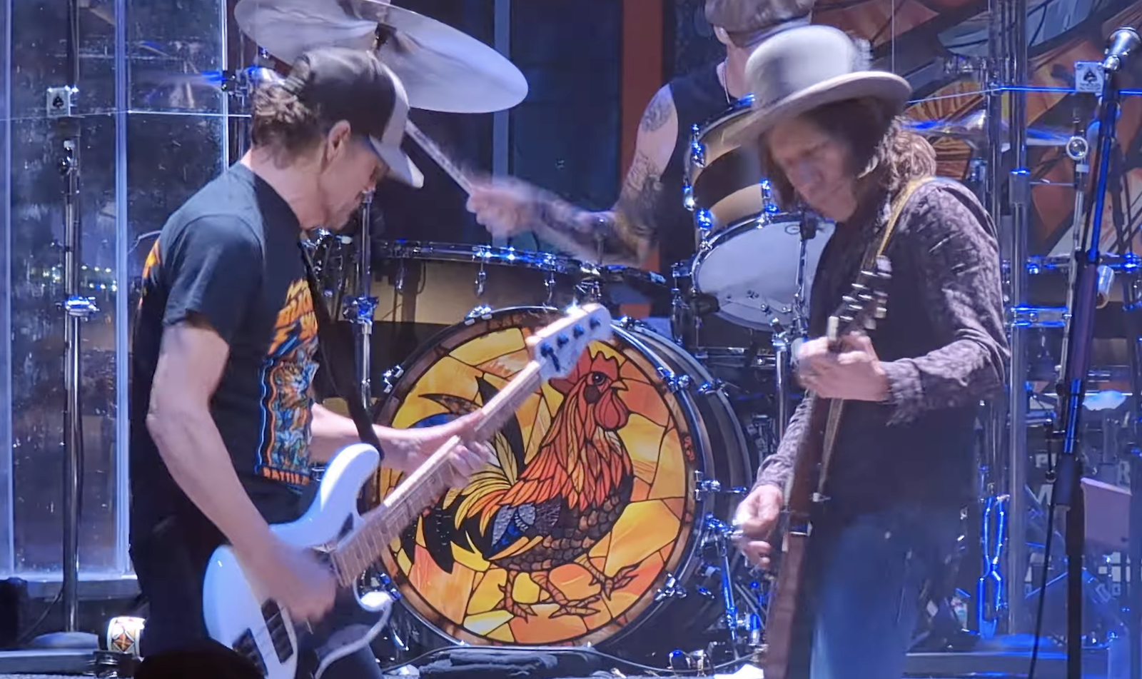 Jason Newsted saves music by playing Fairies Wear Boots with Blackberry Smoke in Farmington Pennsylvania