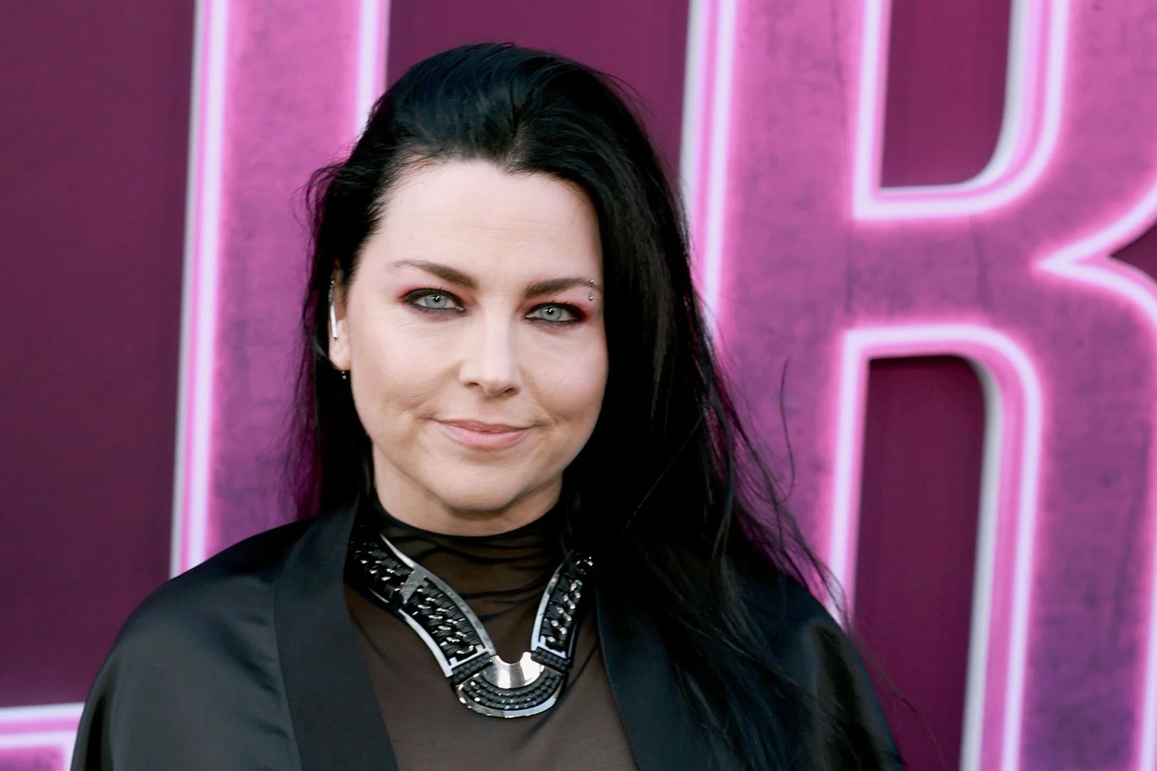 attachment evanescence amy lee 2025