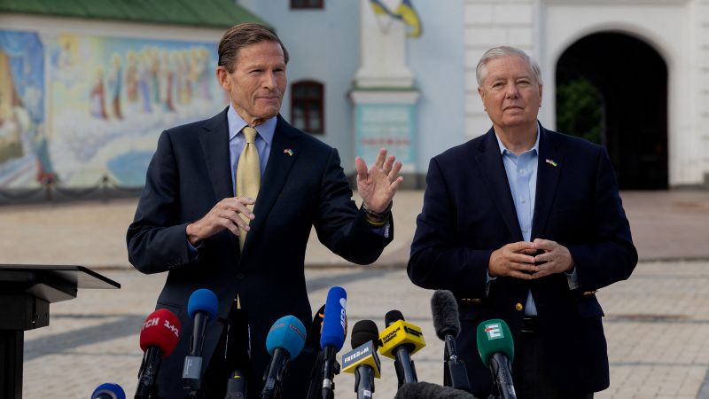Bipartisan Senators Miraculously Agree on Something with Trump Administration